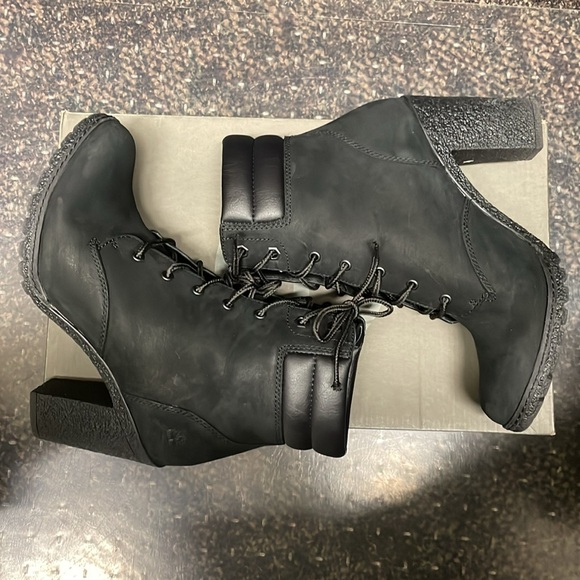 Timberland Tillston Boot- Size 7.5 - Picture 4 of 15